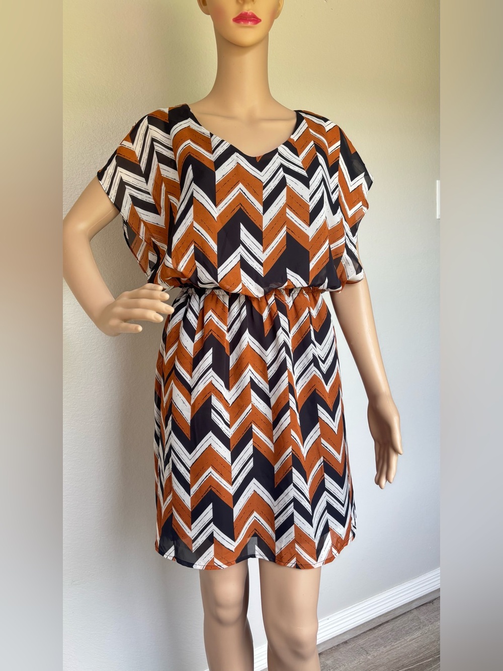Charming Charlie Chevron Print Mini Dress in Rust, Black & White - Picture 9 of 15